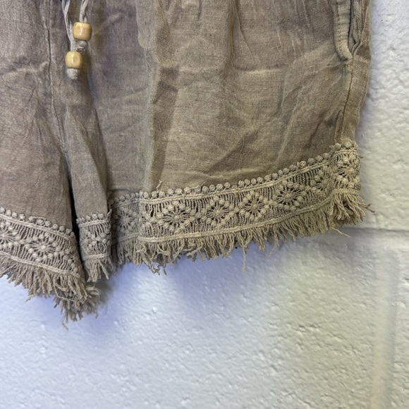 Raya Sun Tan High Waist Shorts with Lace Trim - Picture 3 of 10